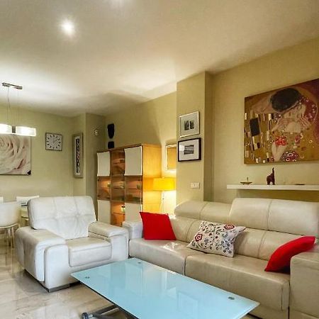 Work And Rest Away From Home Paterna Exterior foto