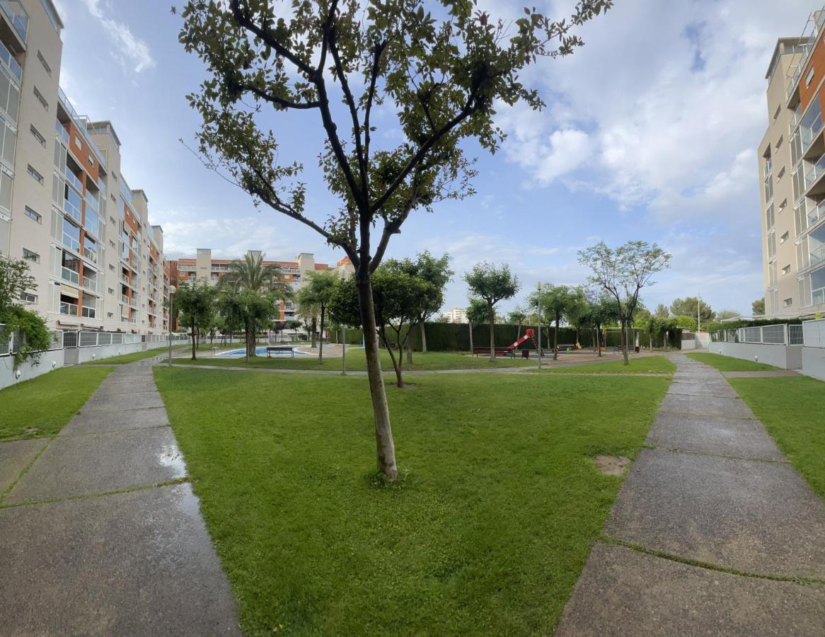 Work And Rest Away From Home Paterna Exterior foto