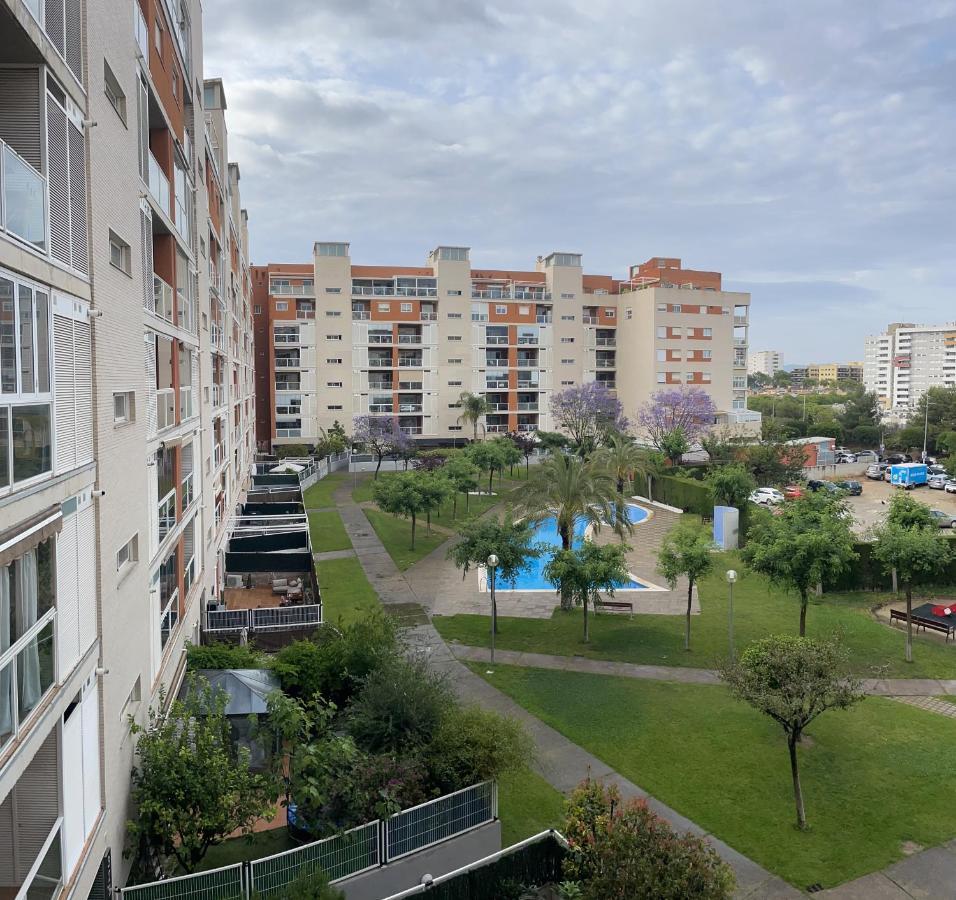 Work And Rest Away From Home Paterna Exterior foto